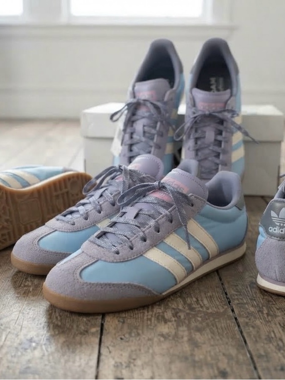 NWT Adidas Runvista Light Blue Retro Women's Sneakers Sz 8